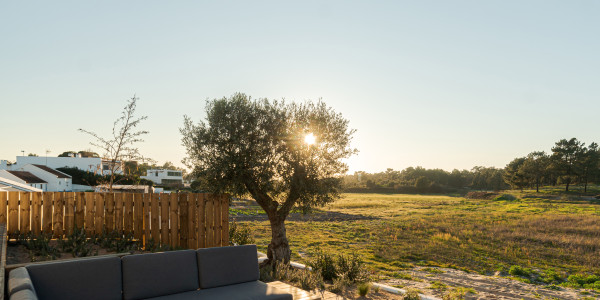 Comprar / Vender Casas Unifamiliares y Chalets en Vilanova de Segrià · con Jardín