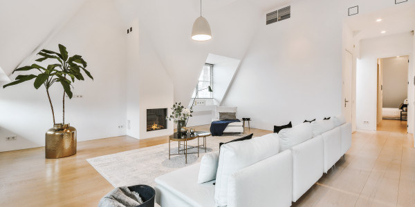Comprar / Vender Casas Unifamiliares y Chalets en Vilanova de Segrià · con Tarima Flotante
